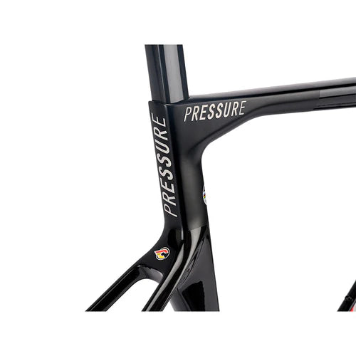 Cinelli Pressure Triple Black