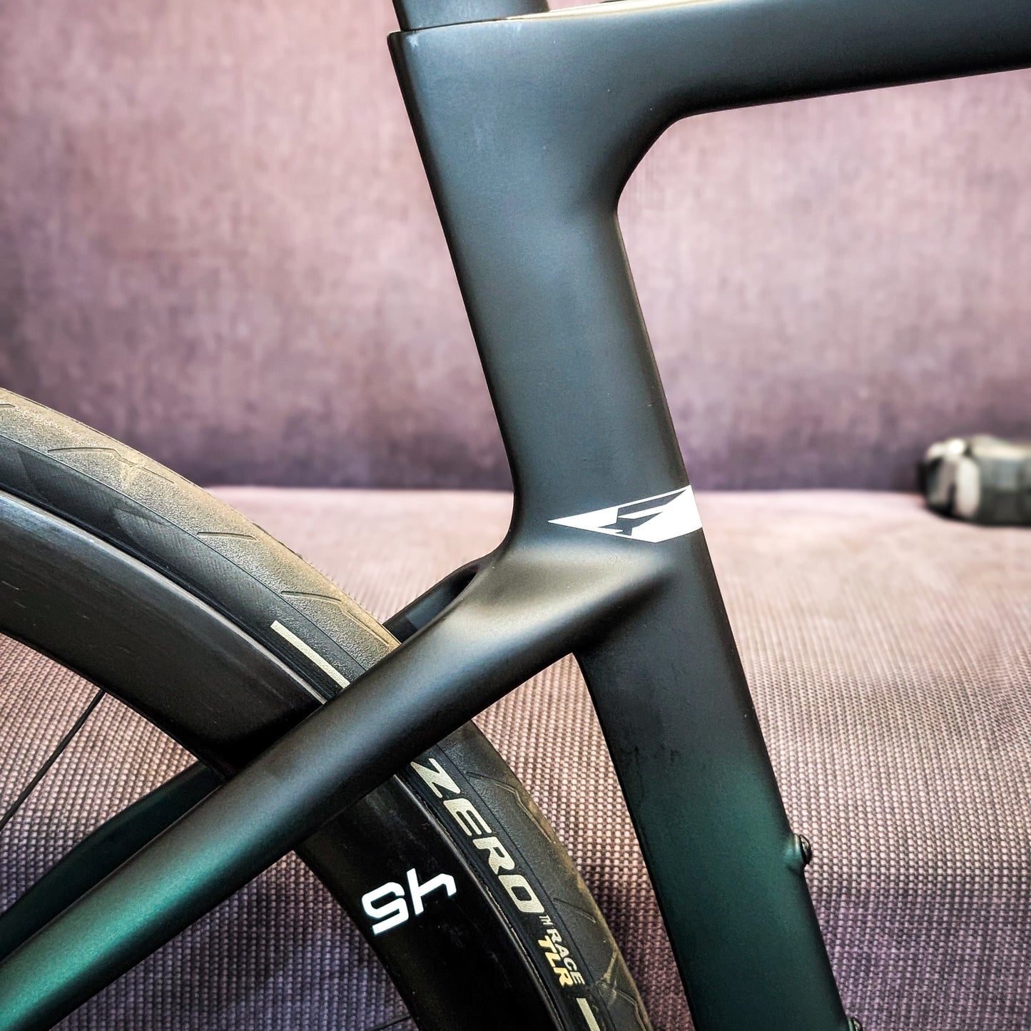 Pinarello F9 - Custom Build - Ultegra Di2/ ENVE - maat 54.5