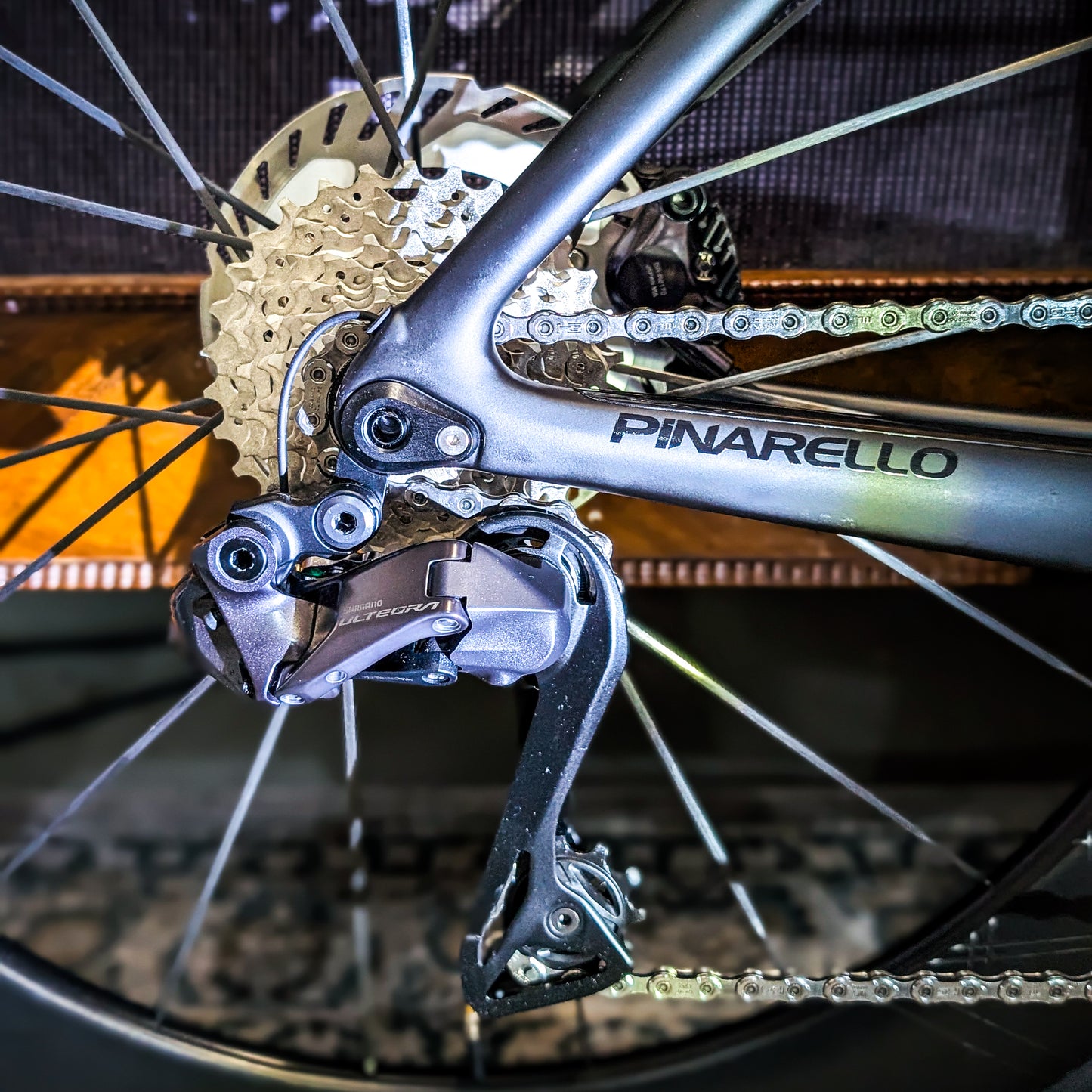 Pinarello F9 - Custom Build - Ultegra Di2/ ERE - maat 56