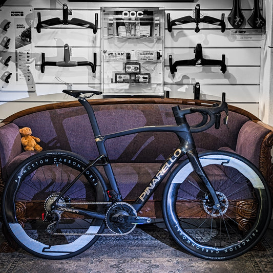 Pinarello Dogma X - Etna Lucente - Sram Force AXS / Princeton CarbonWorks WAKE